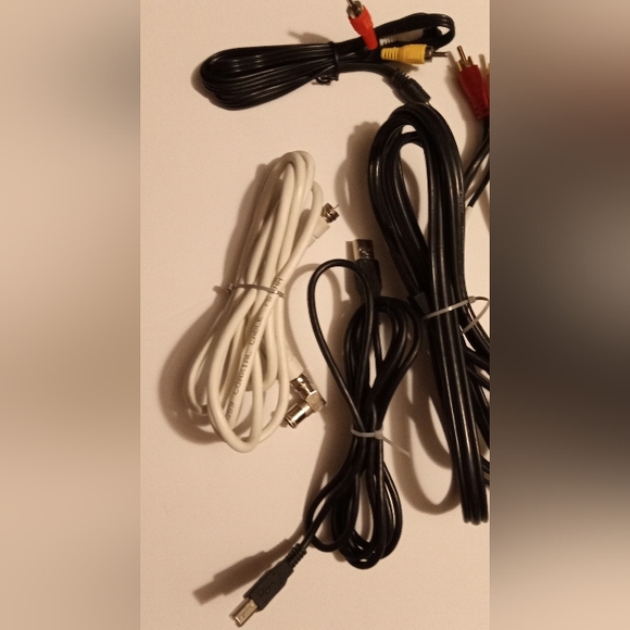 Assorted Audio and Video Cables For Electronics - Picture 2 of 4